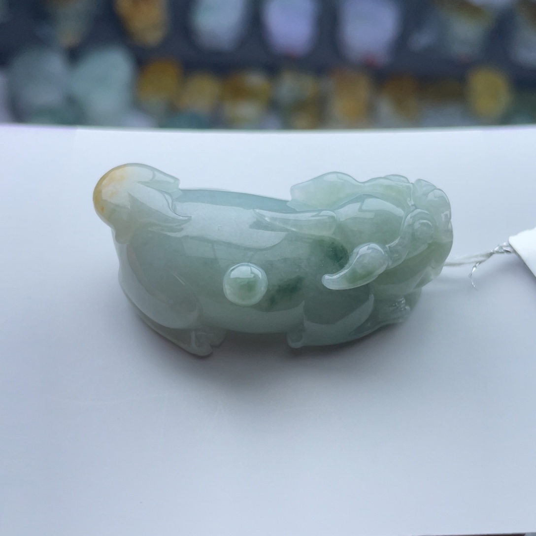 翡翠颈饰未镶嵌貔貅