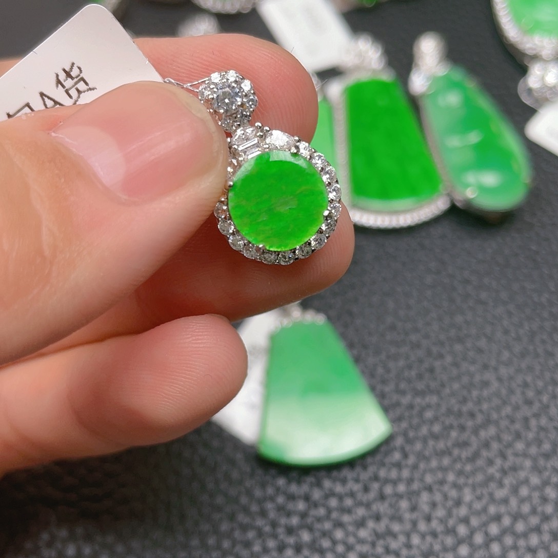 【闪购商品】翡翠吊坠(不含链)银S925镶嵌