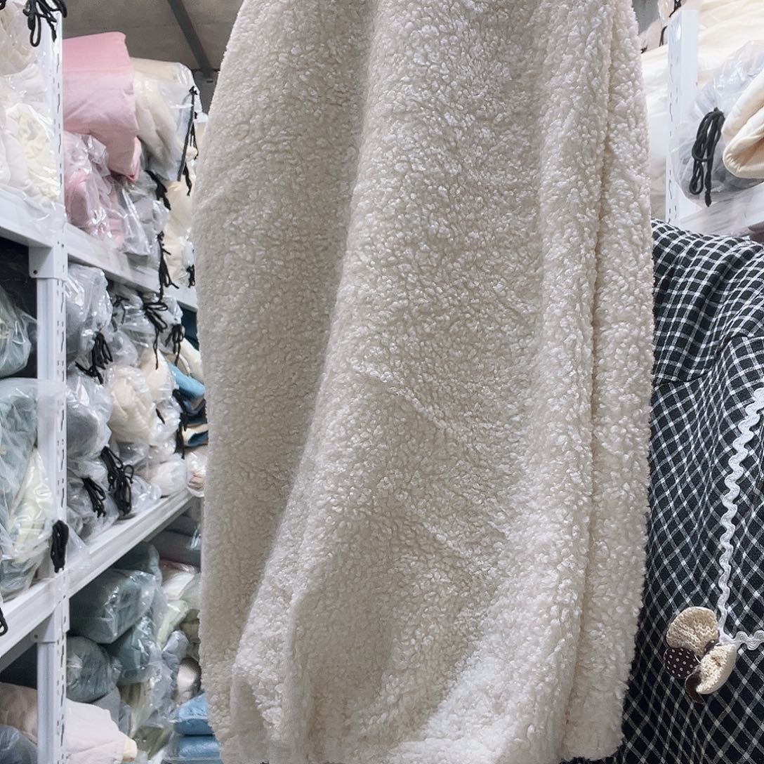 雪尼尔聚酯纤维快乐大本营在这里是什么