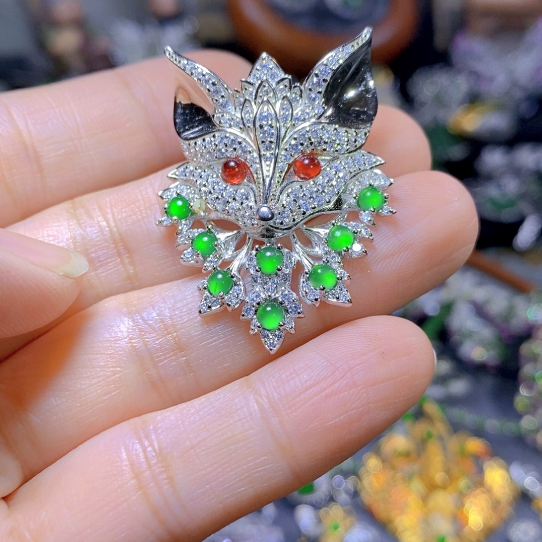 翡翠颈饰银S925镶嵌天然翡翠