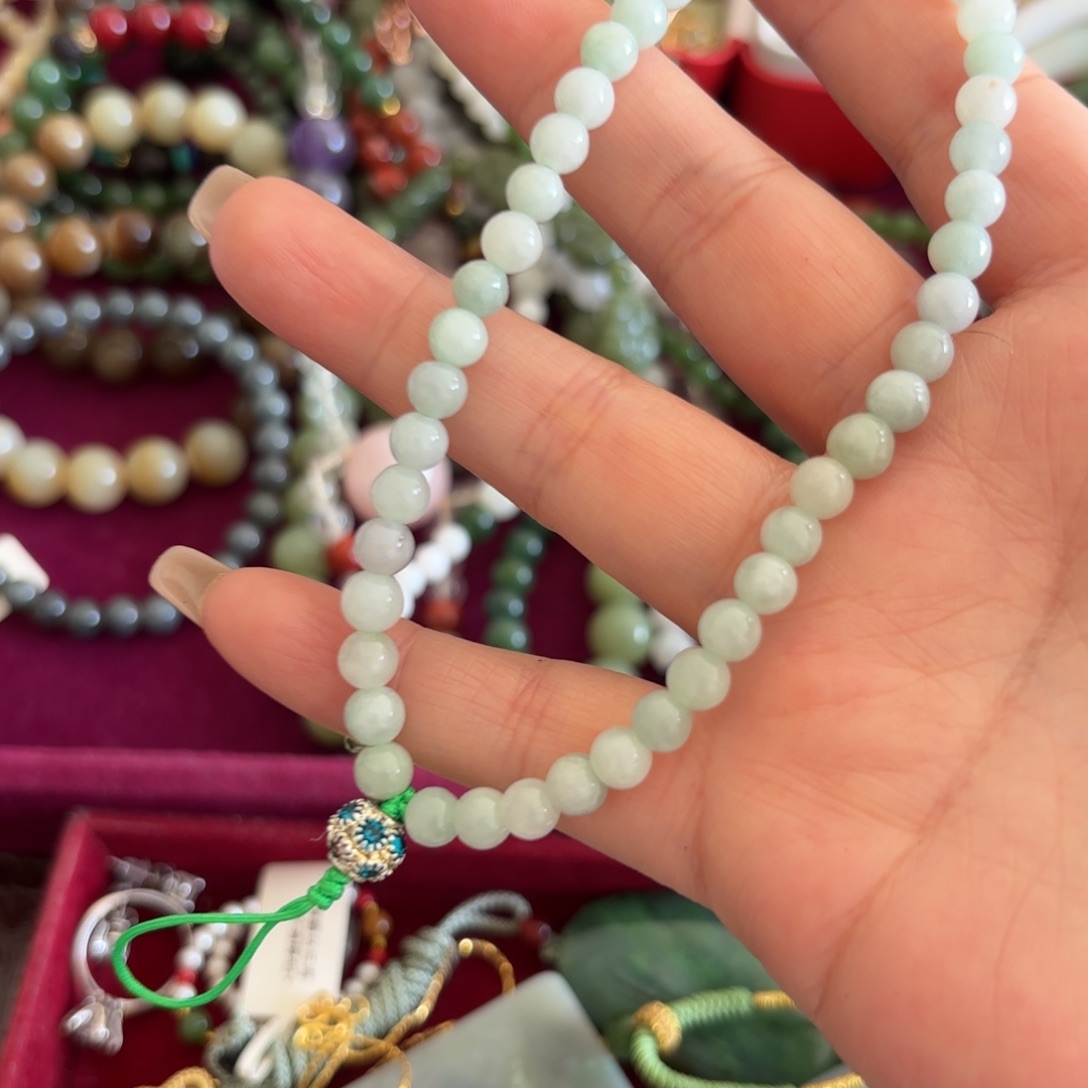 翡翠未镶嵌颈饰68552