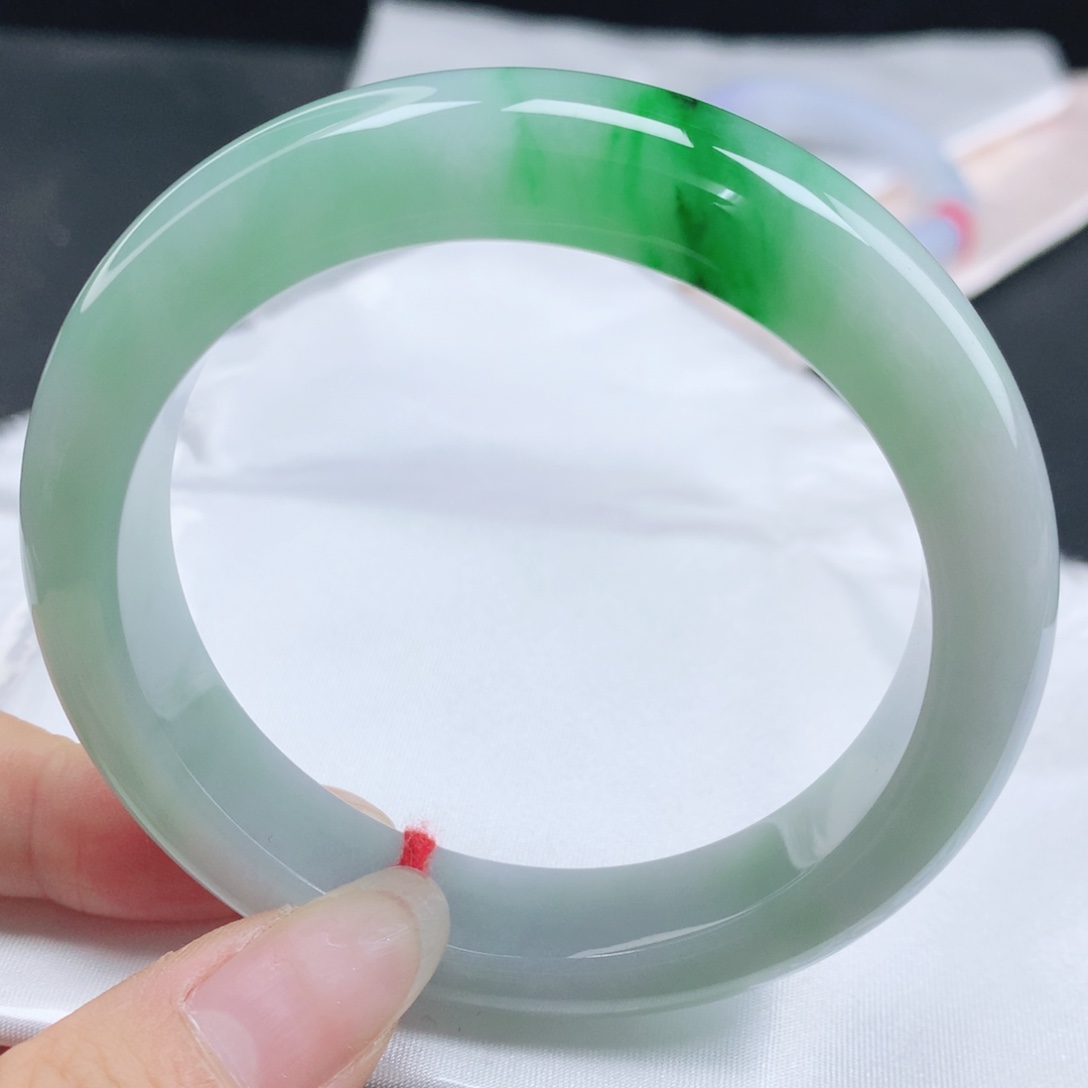 翡翠未镶嵌手镯缅甸57.5冰胶润飘阳绿正圈