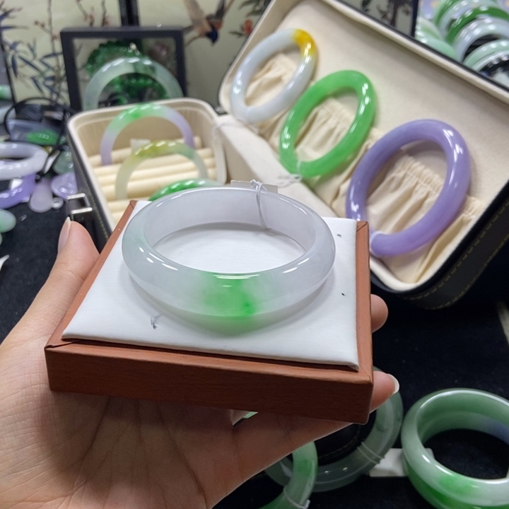 我***蔓非金属56_57手镯圈口