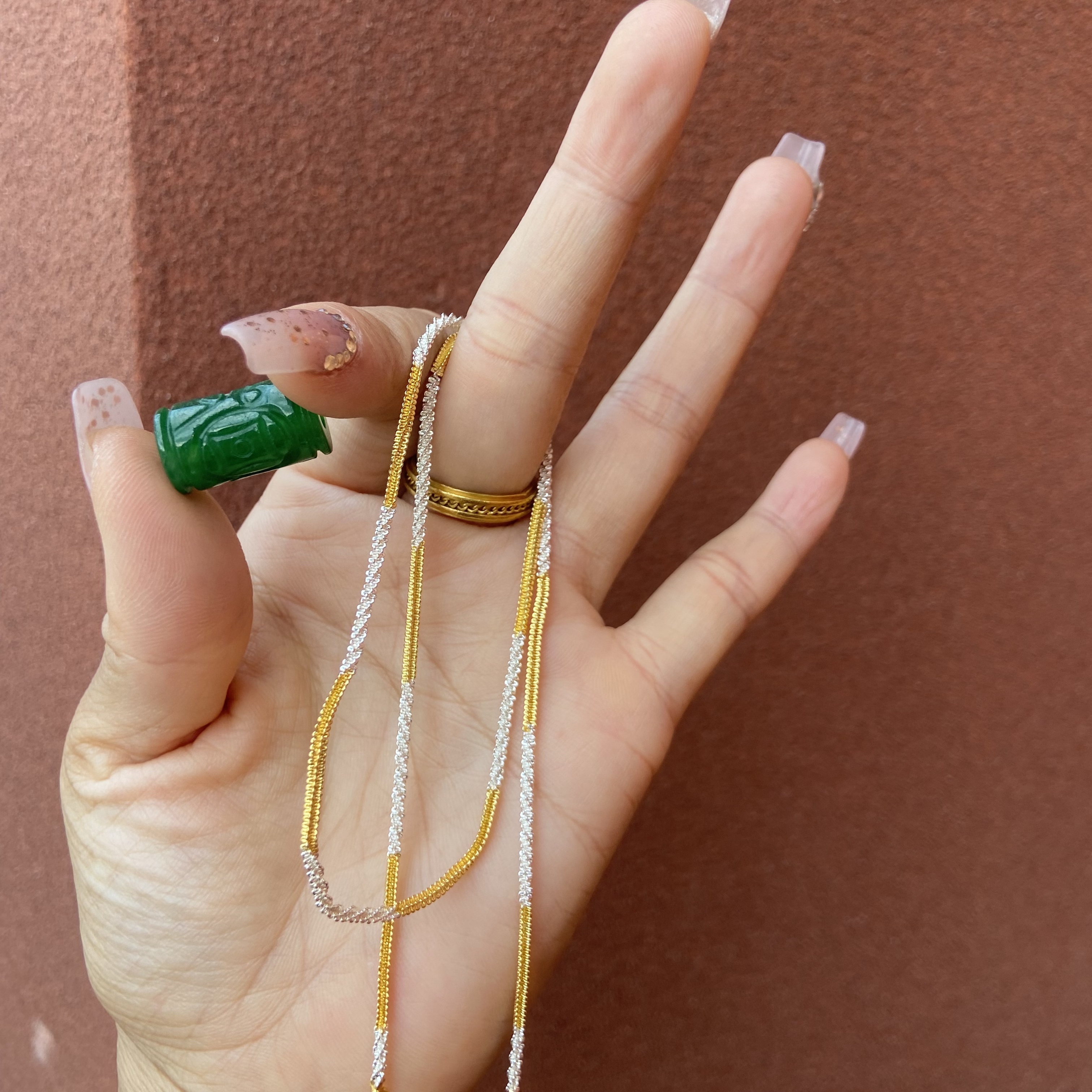 323-镶嵌双色细项链