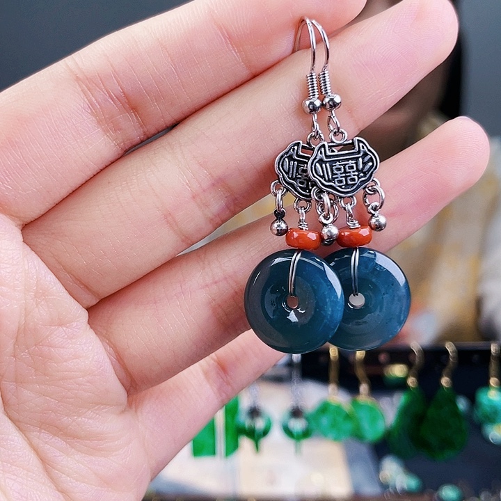 翡翠耳饰未镶嵌饰品