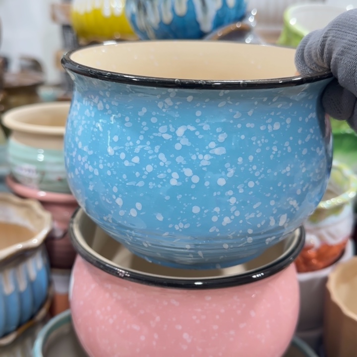 凑9块包邮，有孔，陶瓷花盆