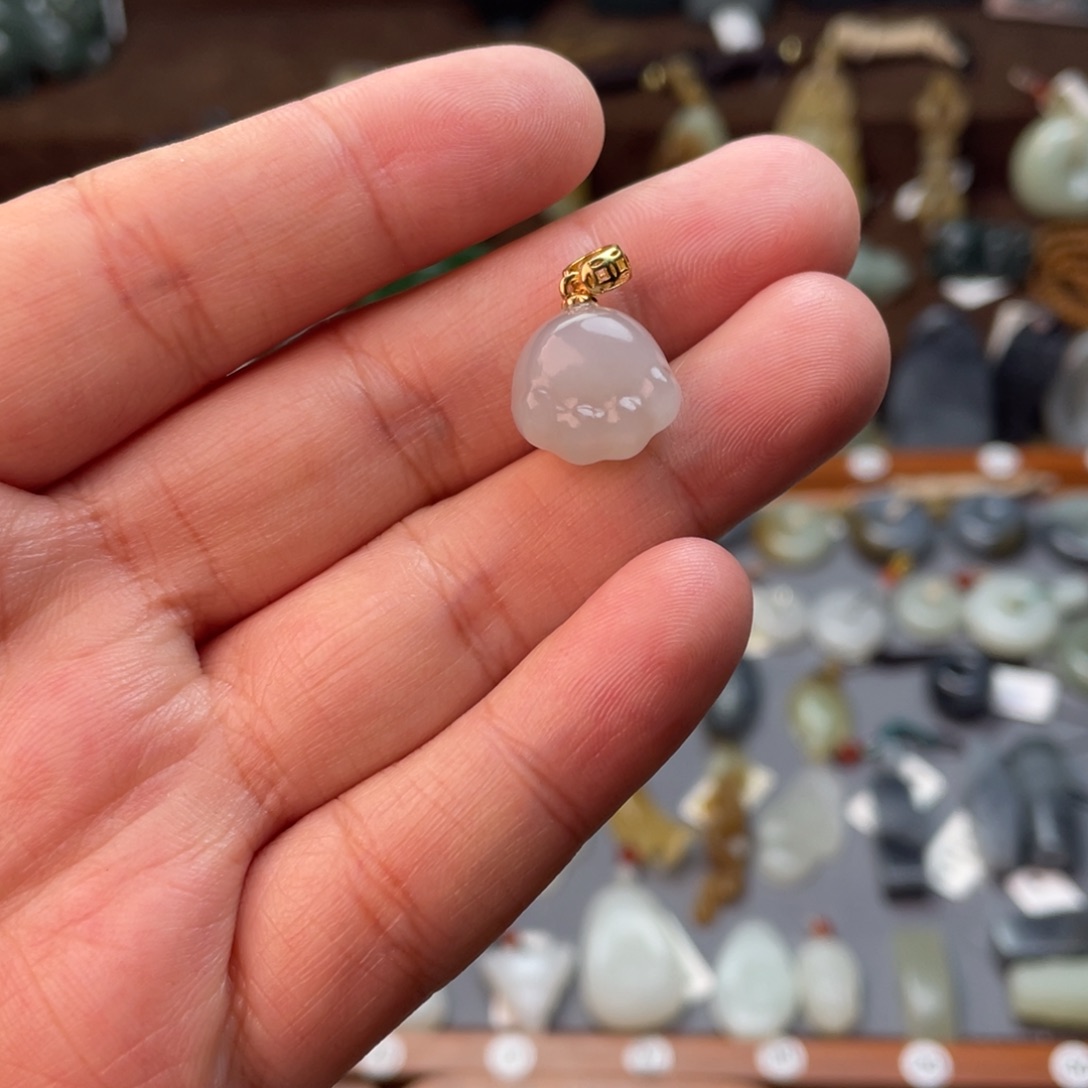 颈饰未镶嵌和田玉