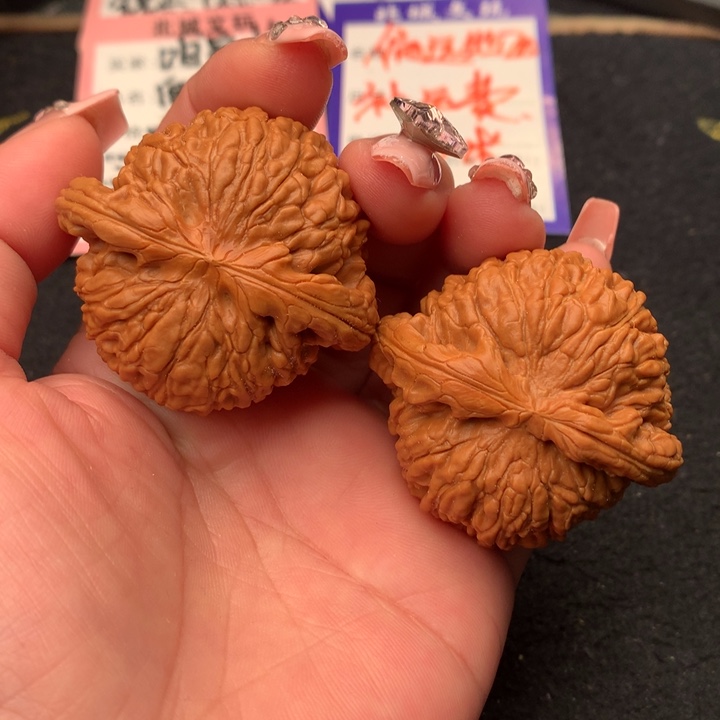 文玩核桃吊坠8号46白狮子