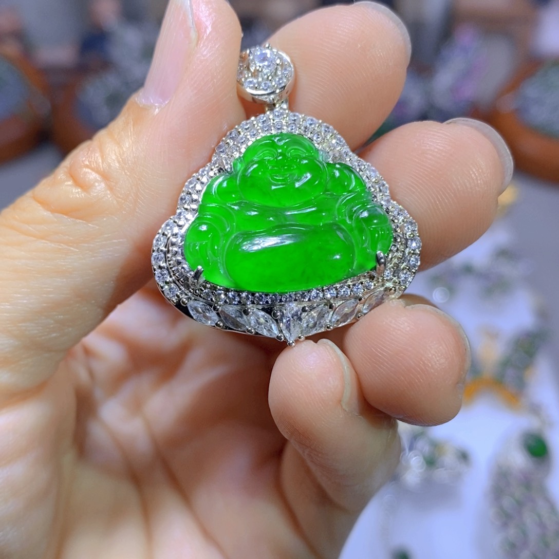 翡翠颈饰银S925镶嵌天然翡翠