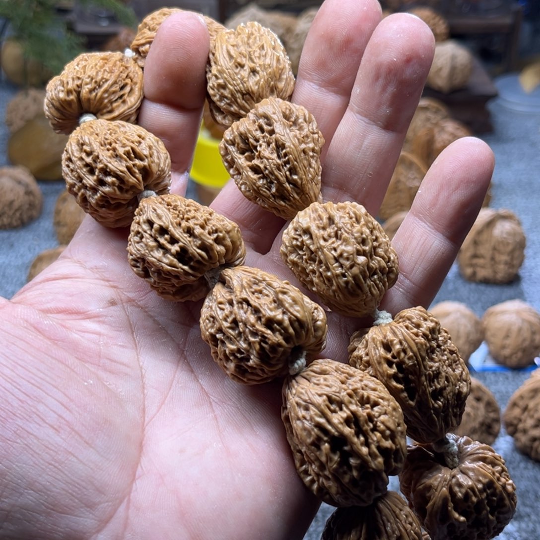 ****丶文玩核桃把件南疆