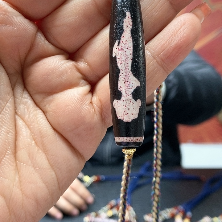 玛瑙/玉髓颈饰合金