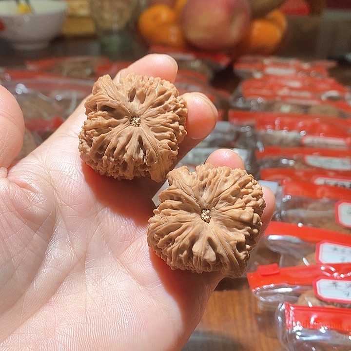 文玩核桃吊坠Z****阁南疆石