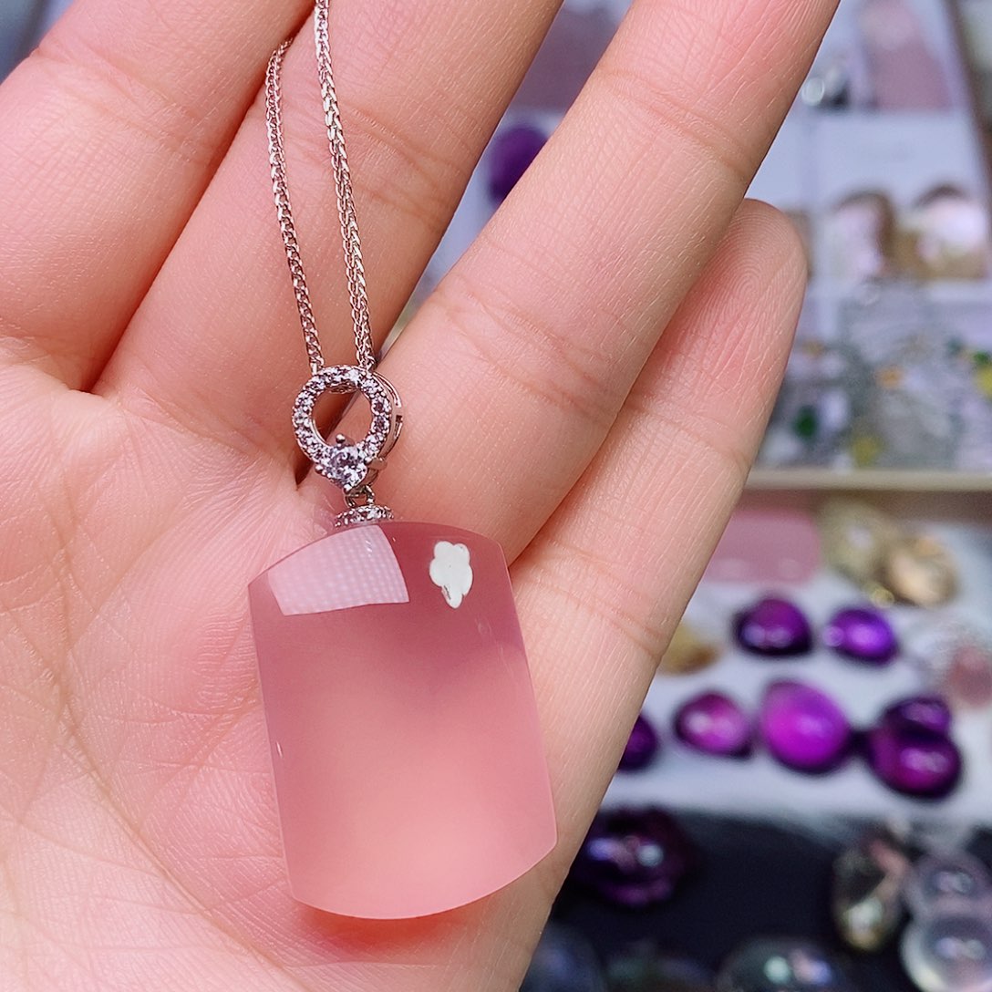 水晶吊坠(赠链)未镶嵌