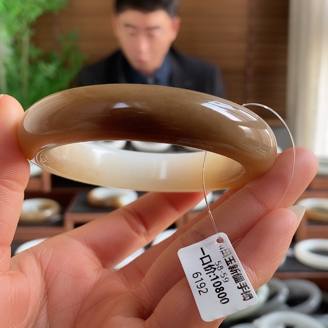 和田玉未镶嵌手镯6192