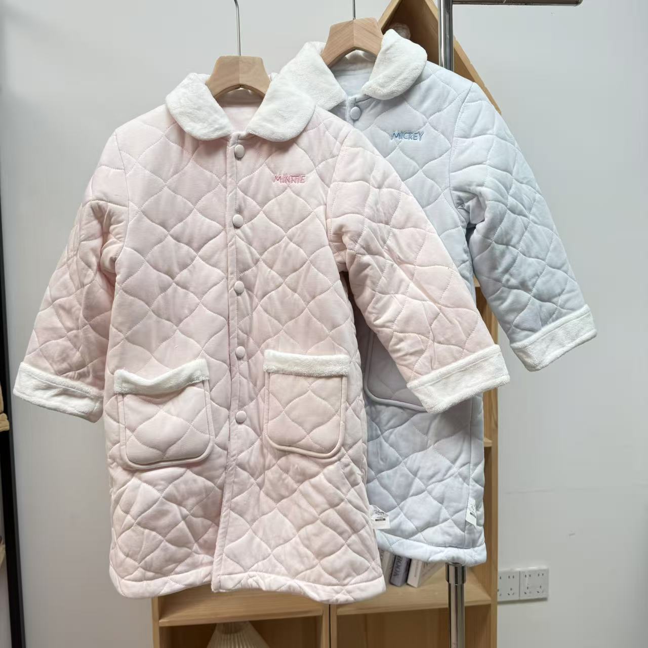 橙1130超厚，男女童三层夹棉长款袍子