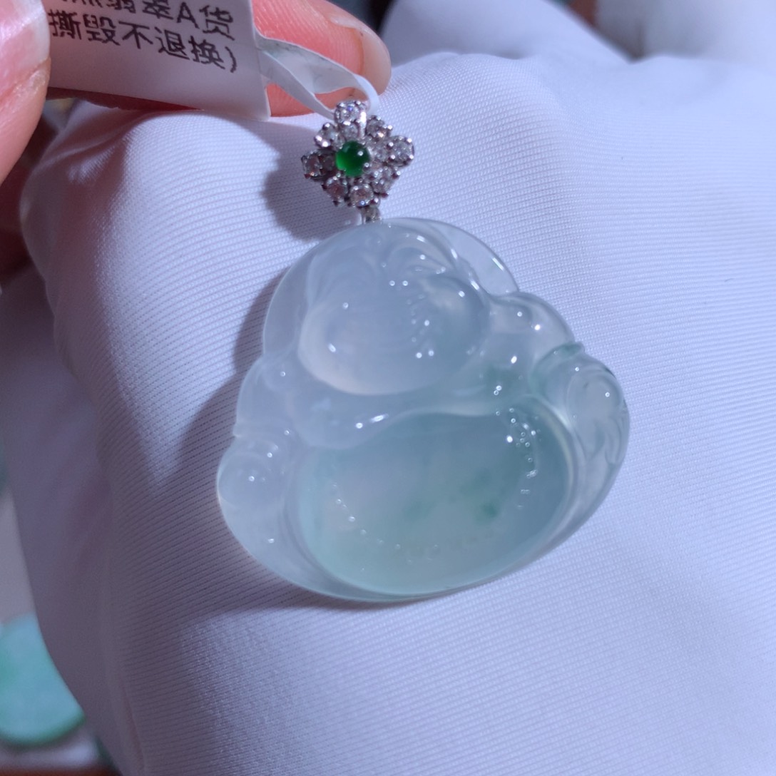 翡翠颈饰18K金镶嵌佛公