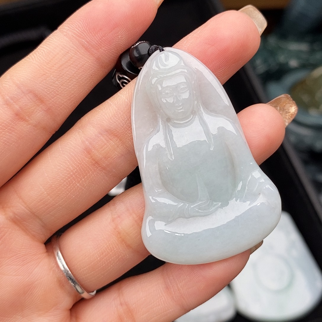 翡翠颈饰未镶嵌一