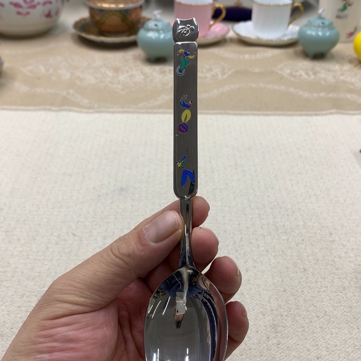 瓷片这份报告指出……