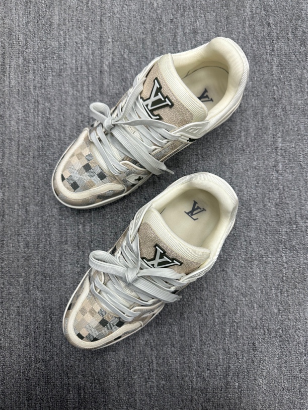 99新 LouisVuitton/路易威登 40.5 Lv trainer 棋盘格新款板鞋