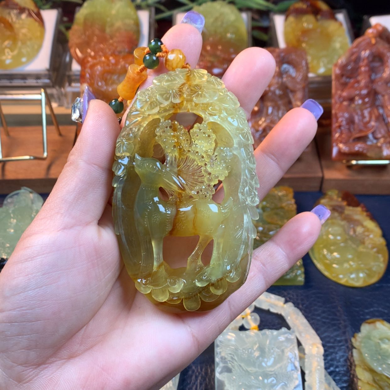 【闪购商品】蛇纹石玉颈饰未镶嵌