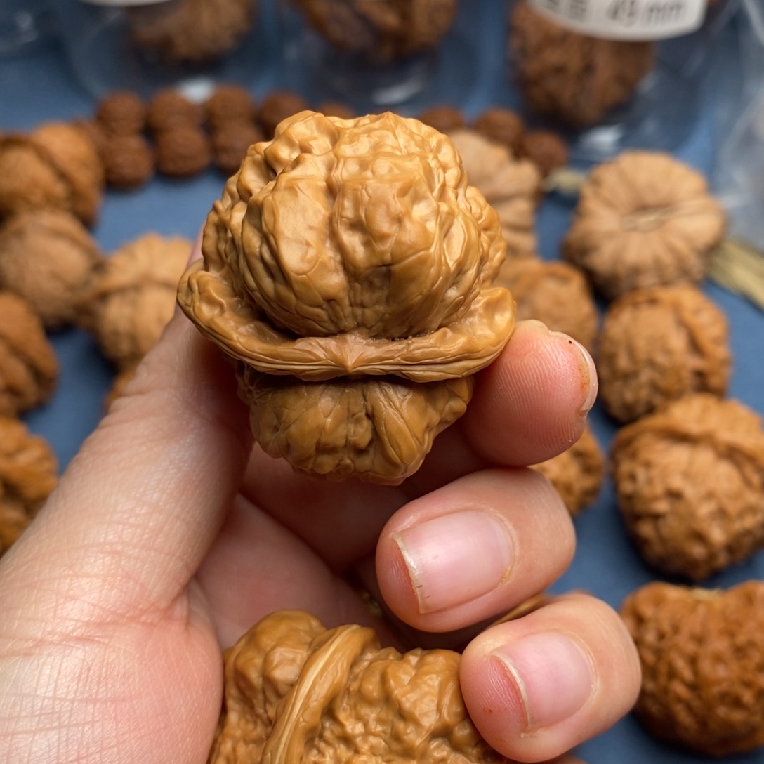 文玩核桃把件L***?蛤蟆头569