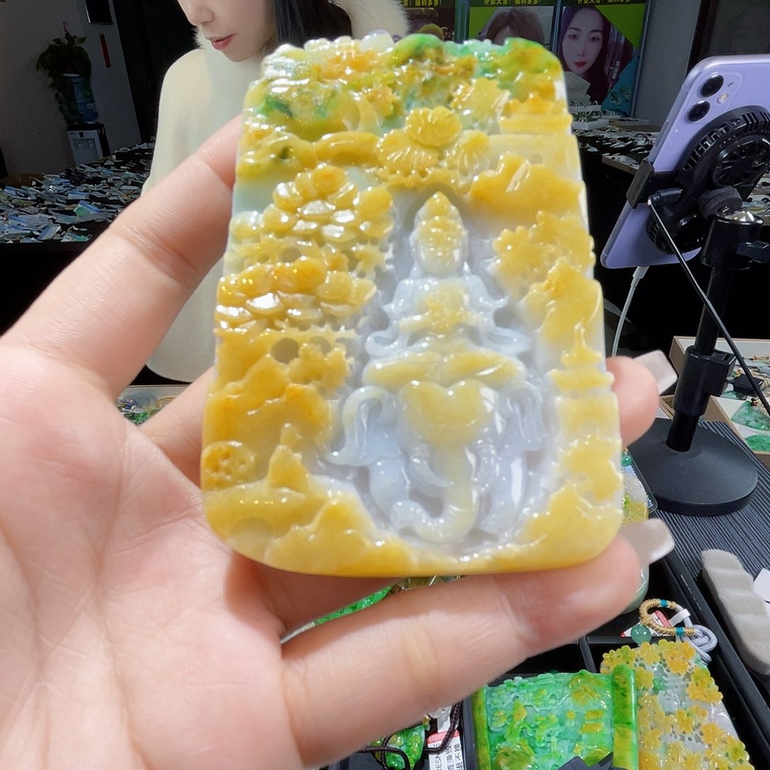 颈饰未镶嵌翡翠一