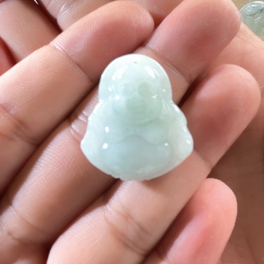 梦***…翡翠未镶嵌颈饰天然