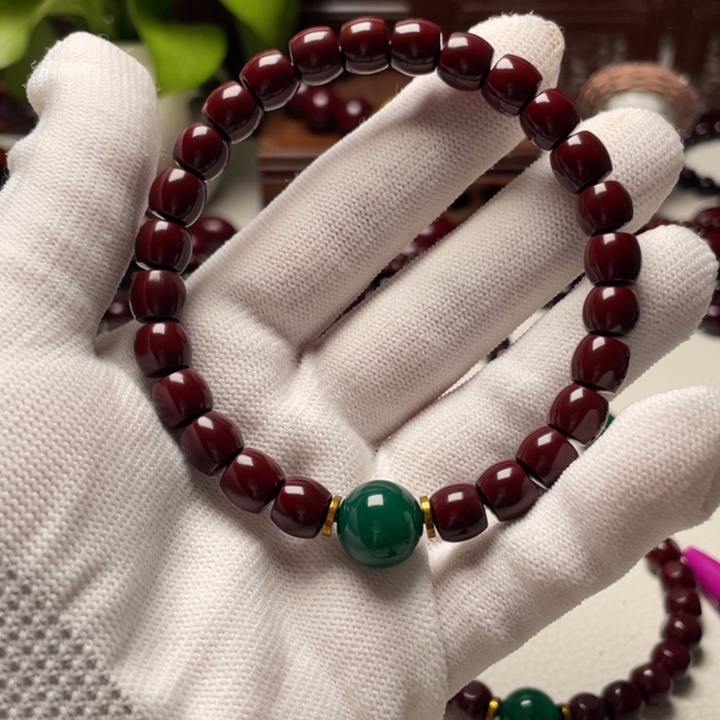 老***晨猴头核桃吊坠猴头手串