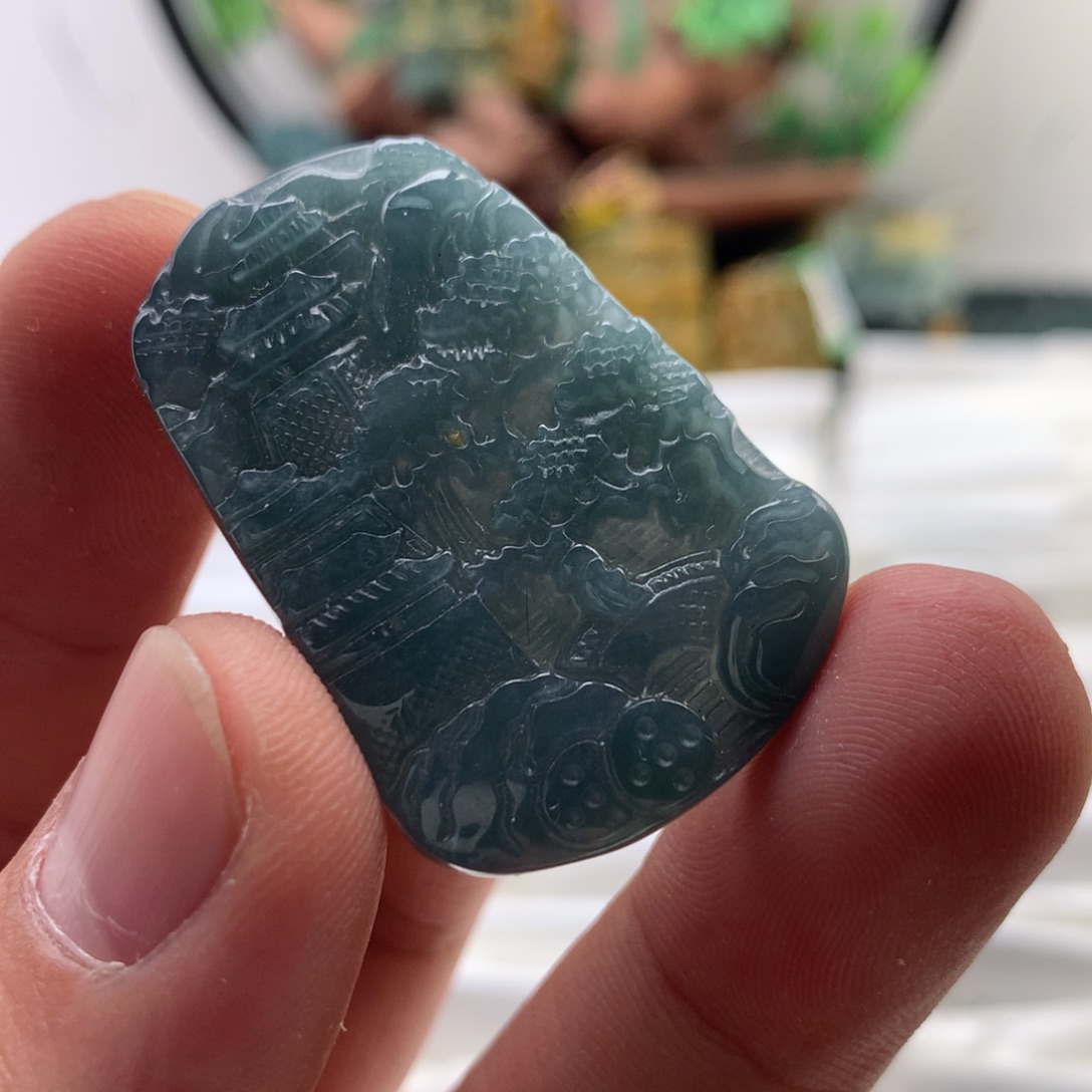 颈饰未镶嵌翡翠山水