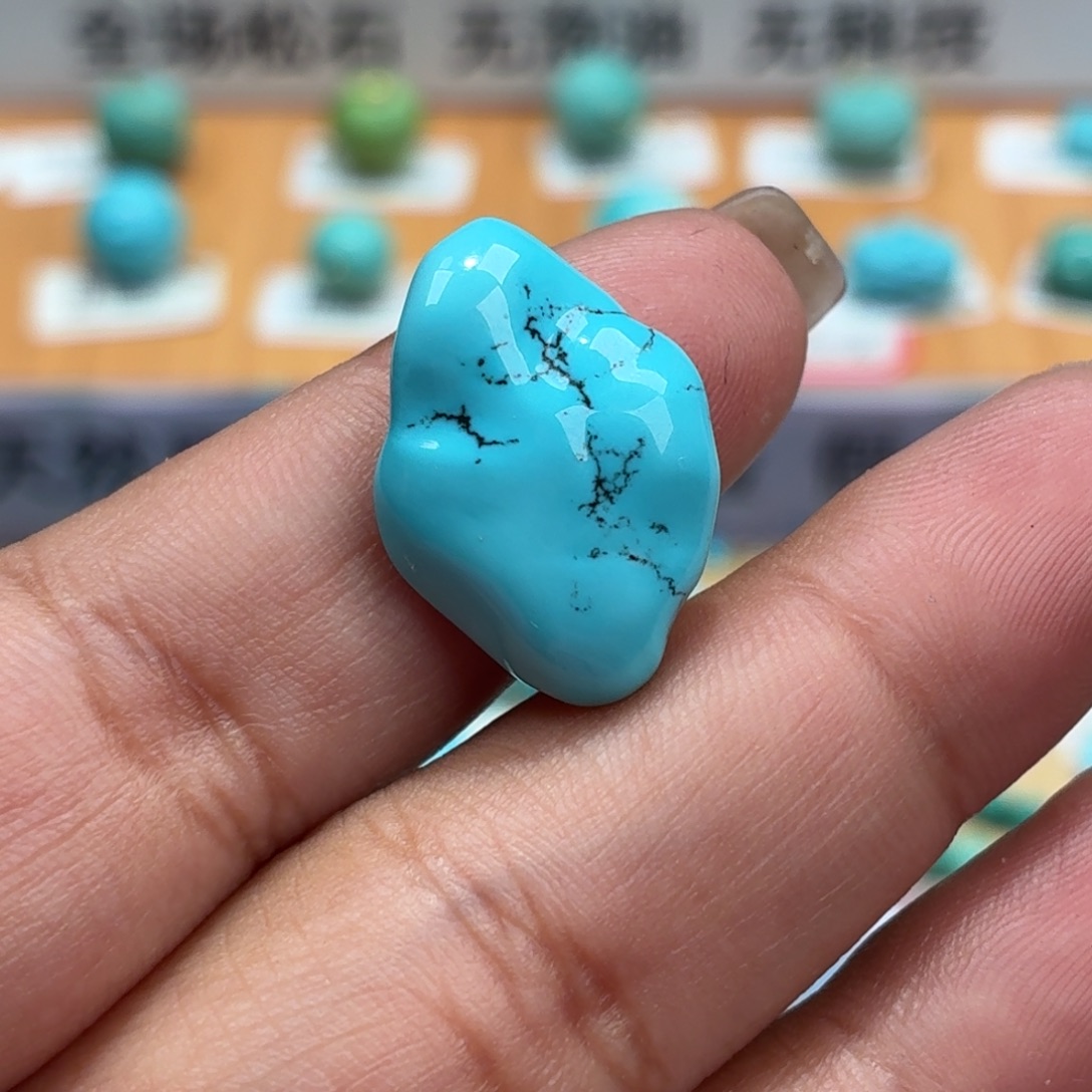 绿松石未镶嵌珠宝奇石