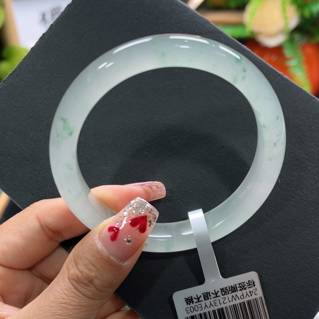 石英质玉手镯未镶嵌➕周周59.6