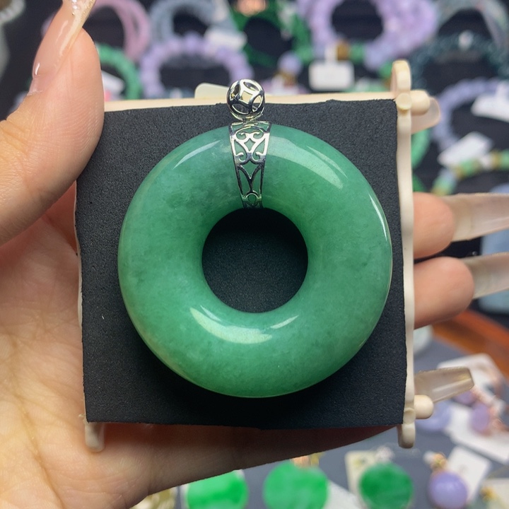 翡翠手链18K金镶嵌翡翠