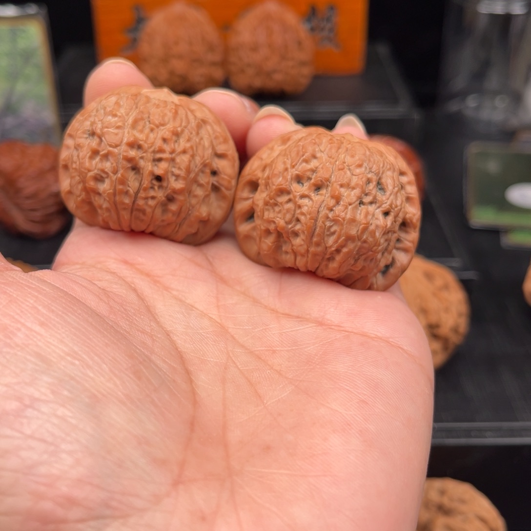 【闪购商品】文玩核桃吊坠G****r血麒麟38