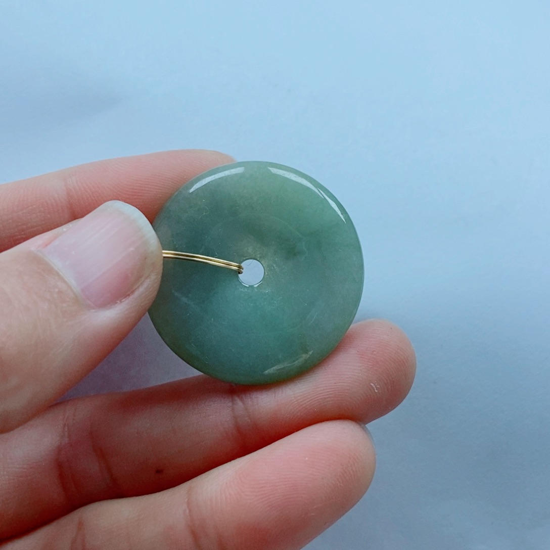 翡翠颈饰未镶嵌天然