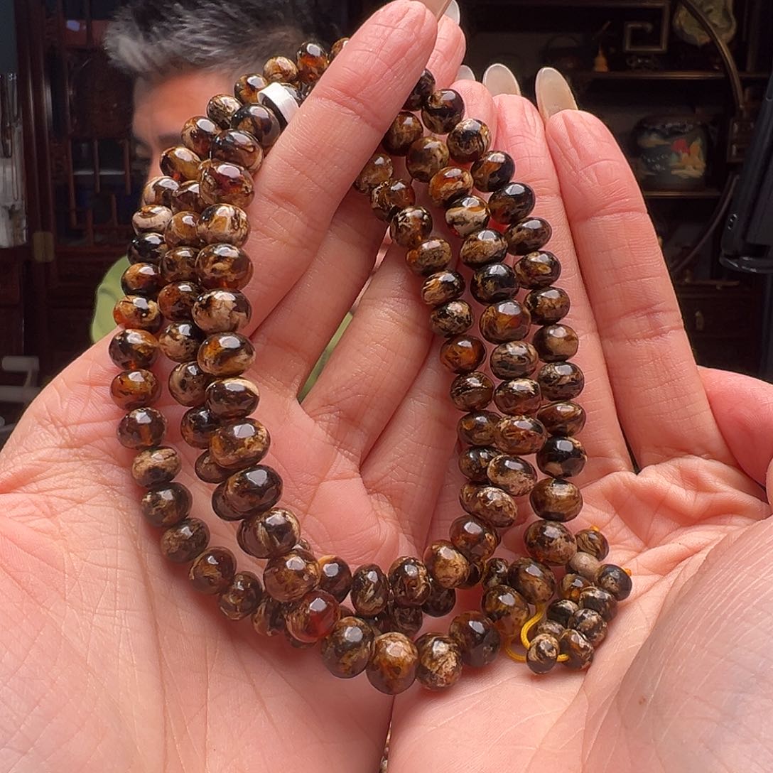 琥珀裸石未镶嵌抚顺琥珀20389。8mm