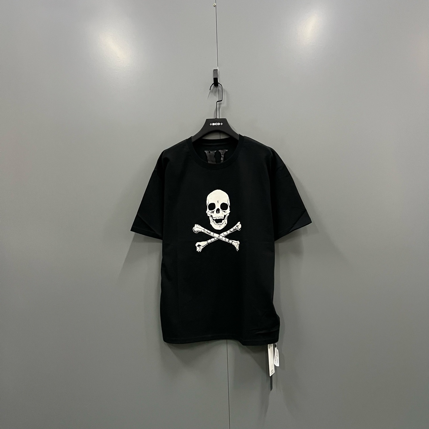 【玥姐专属】018536 V牌 黑色骷髅大V短袖