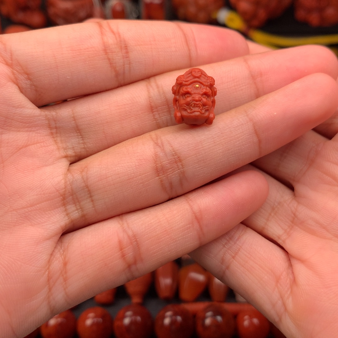 未镶嵌大黑天10+南红玛瑙