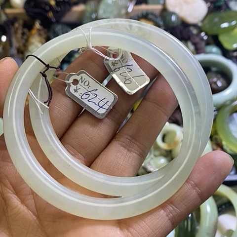 岫玉未镶嵌手镯63-62一对