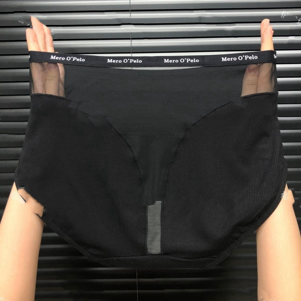 女士中腰字母三角内裤爆款收腹提臀舒适美体裤螺纹棉拼接网纱大码