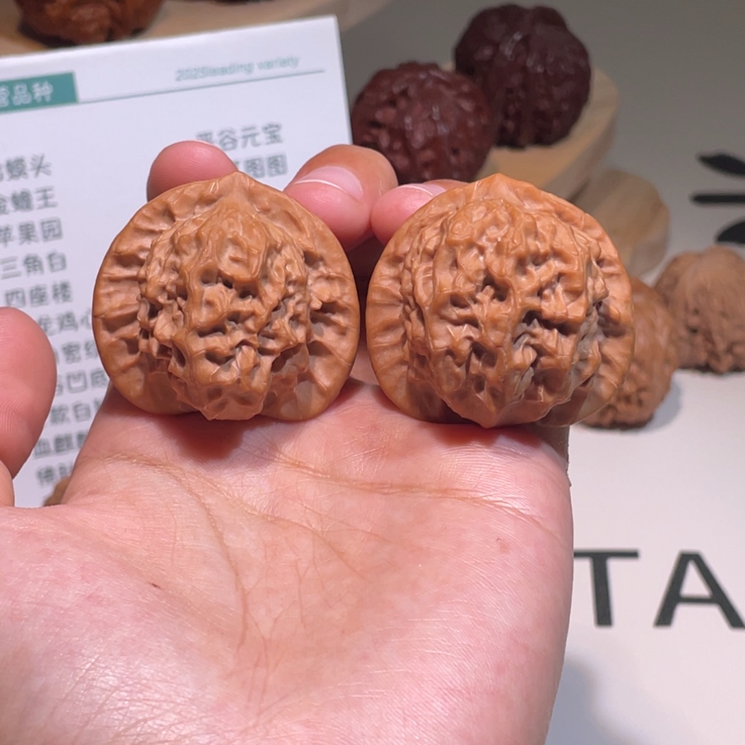 吊坠文玩核桃39 37 瓷娃娃 2007