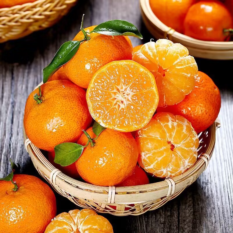 【果肉鲜嫩】中筐砂糖橘一箱，一箱8斤左右