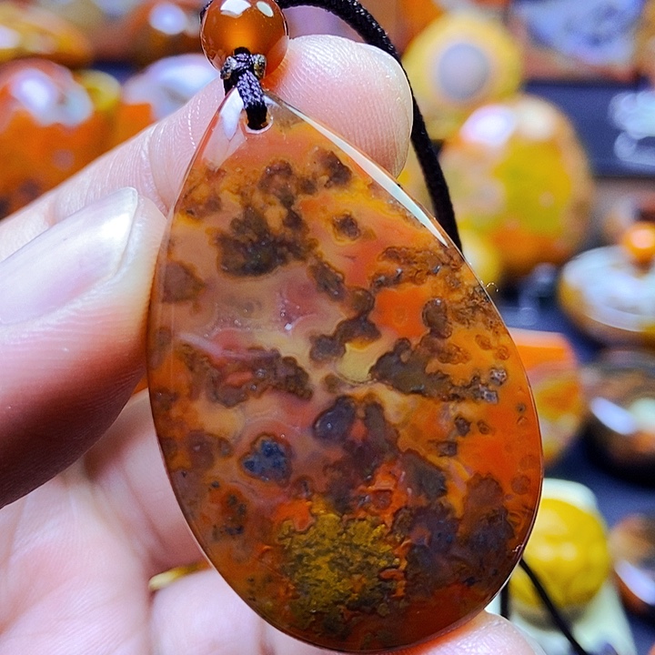 玛瑙/玉髓颈饰未镶嵌