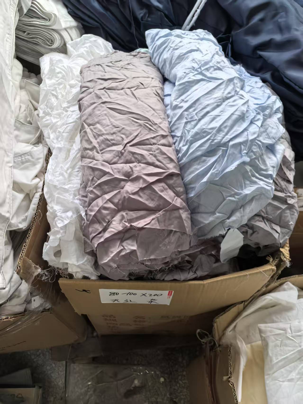 《厚广家》3楼80×200杂款莱赛尔纤维布料 发2张，不挑色 凉的