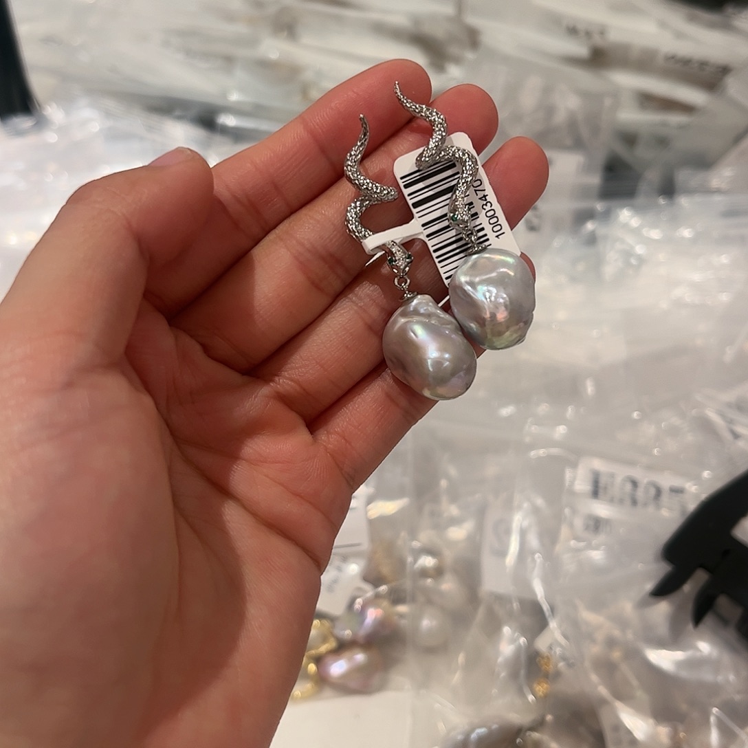 淡水珍珠耳饰合金