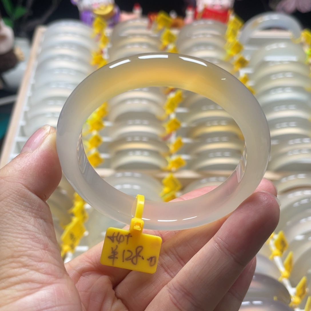 玛瑙/玉髓未镶嵌手镯