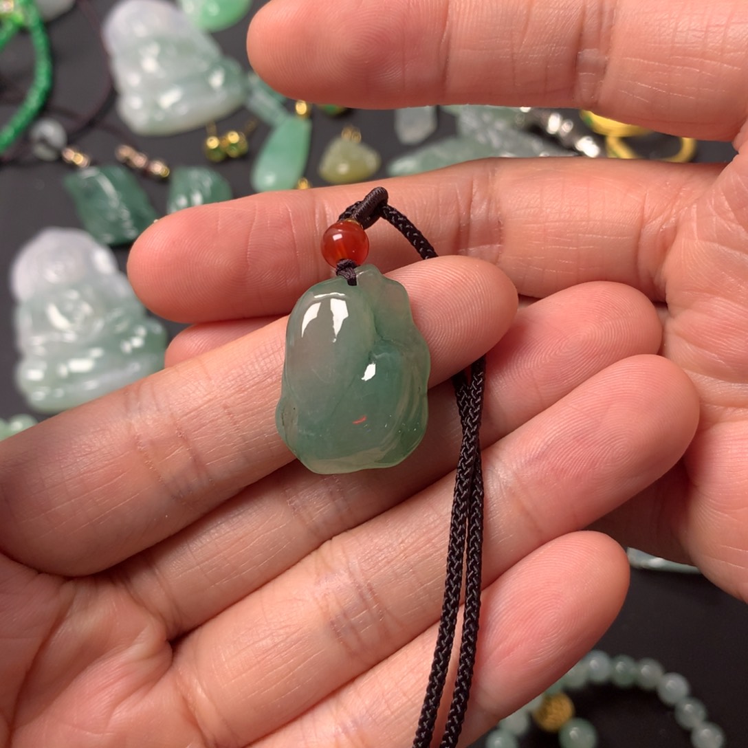 翡翠吊坠(不含链)未镶嵌