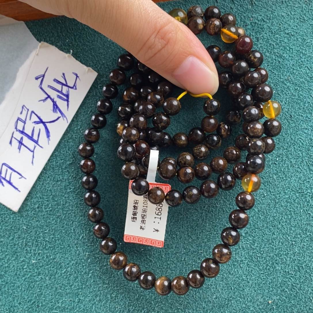 未镶嵌琥珀珠宝奇石