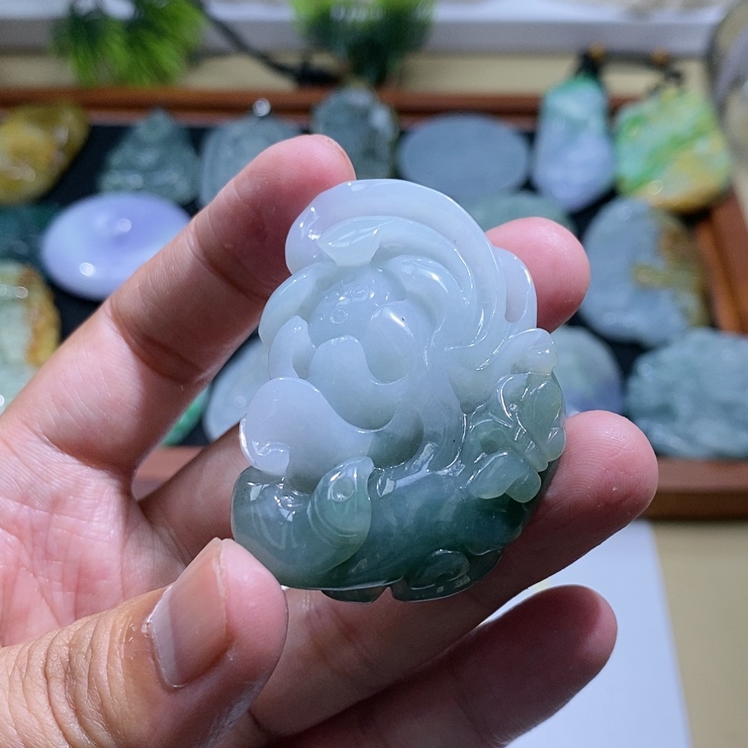 【闪购商品】翡翠颈饰未镶嵌莲花