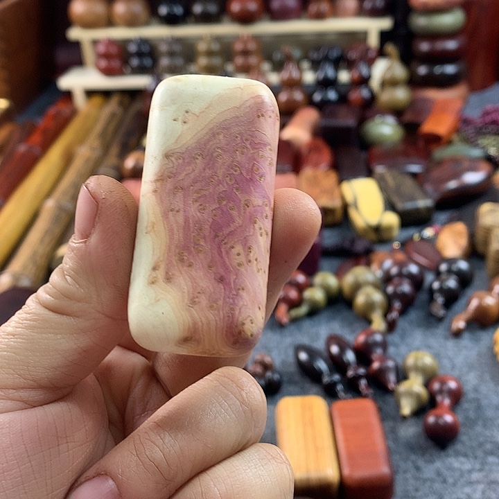 t***6血柏把件一起把玩一个