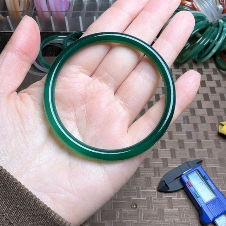 玛瑙/玉髓手镯未镶嵌